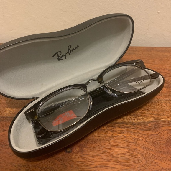 BRAND NEW *NEVER USED* RAY BANS GLASSES - Picture 3 of 8